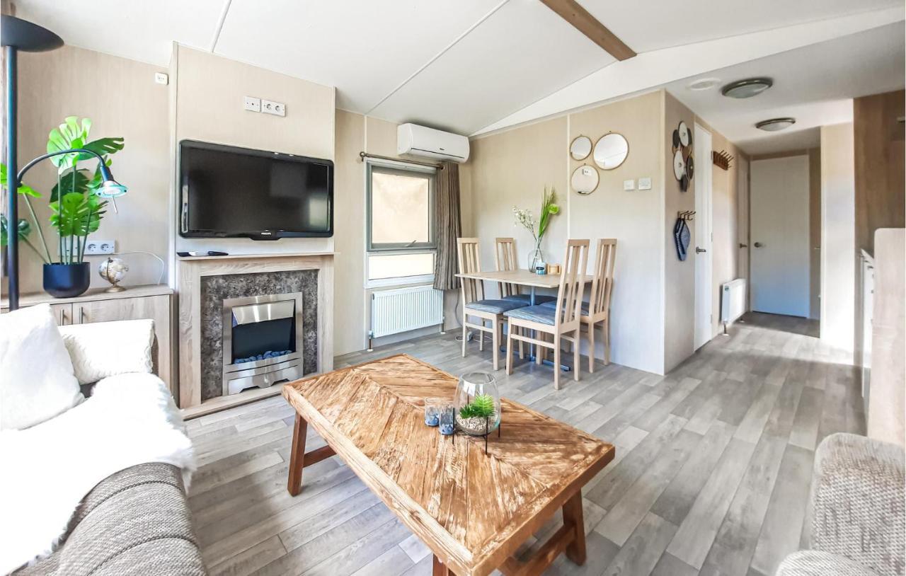 3 Bedroom Beautiful Home In Heinkenszand ภายนอก รูปภาพ