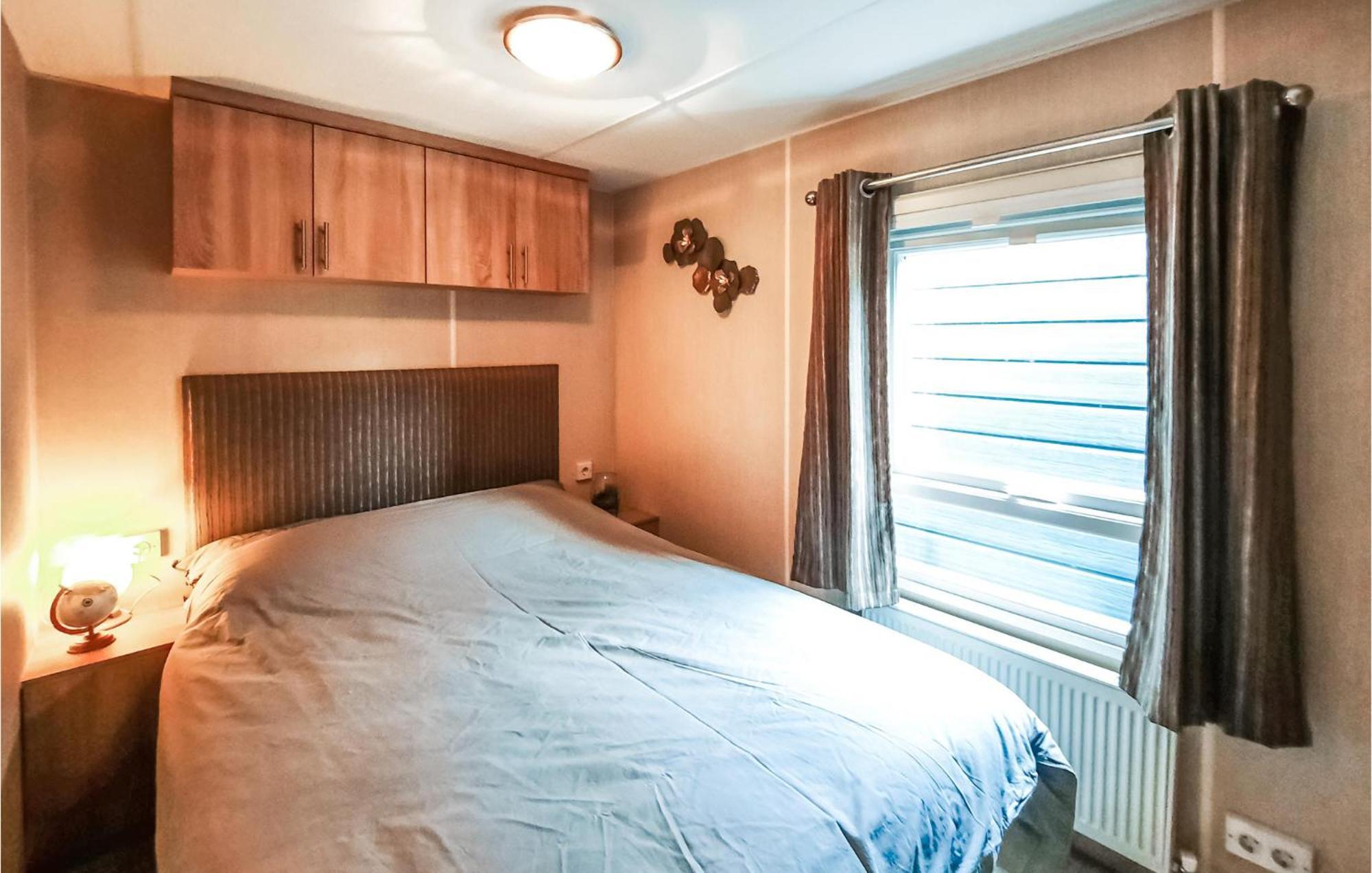 3 Bedroom Beautiful Home In Heinkenszand ภายนอก รูปภาพ
