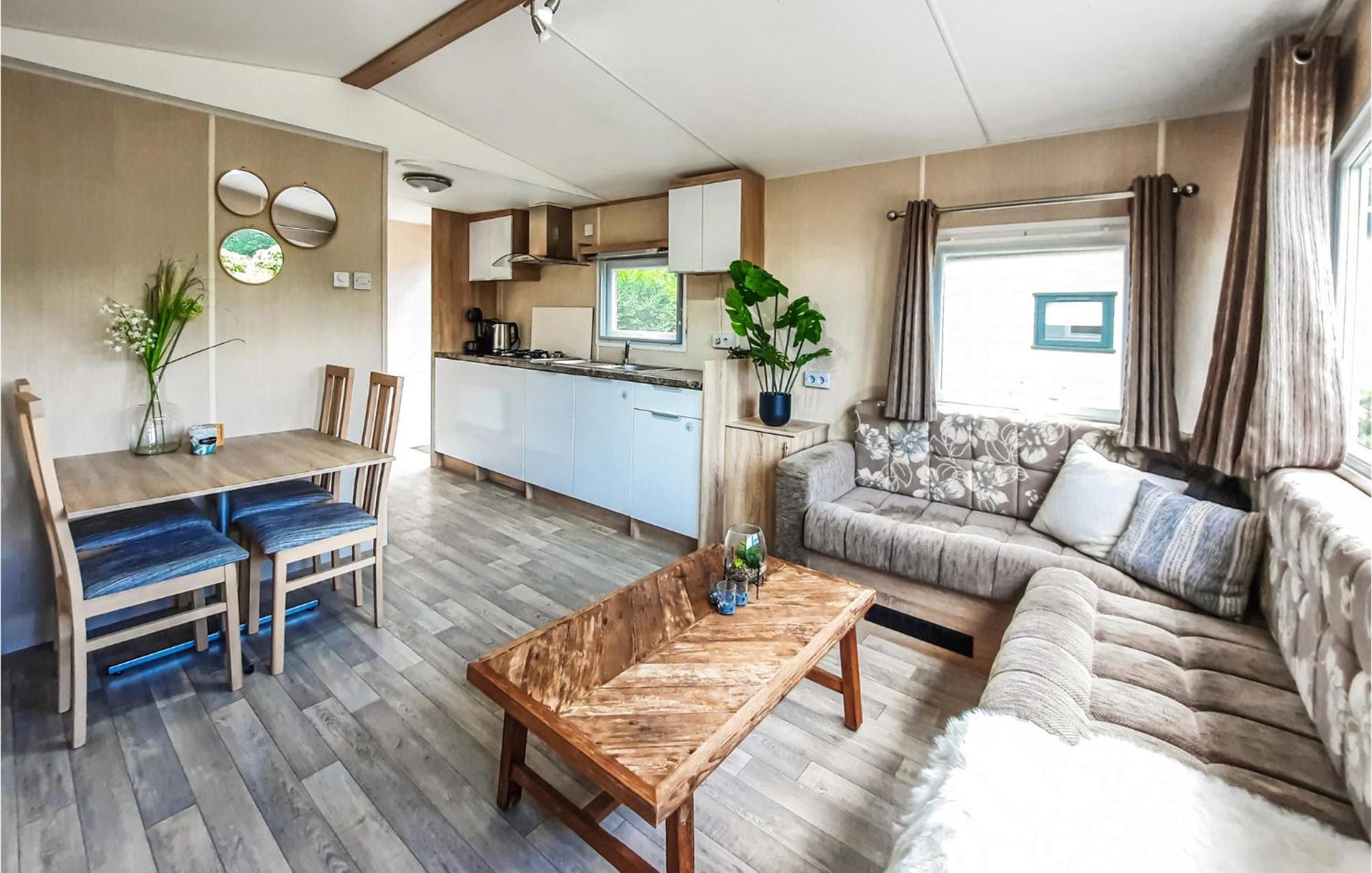 3 Bedroom Beautiful Home In Heinkenszand ภายนอก รูปภาพ